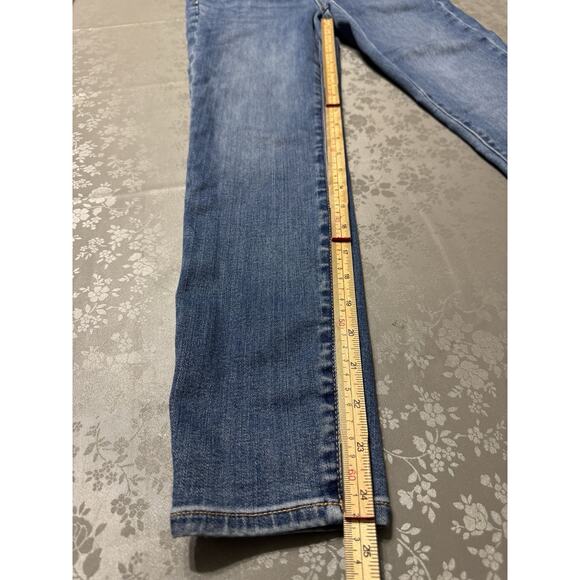 American Eagle Womens Size 8 Short Blue Denim Next Level Stretch - Picture 11 of 16
